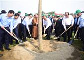 Thủ tướng Nguyễn Xuân Phúc dự Lễ phát động “Tết trồng cây đời đời nhớ ơn Bác Hồ” năm 2019 tại huyện Đông Anh, thành phố Hà Nội