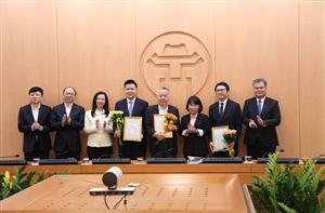 Văn phòng UBND Thành phố công bố các Quyết định về công tác cán bộ